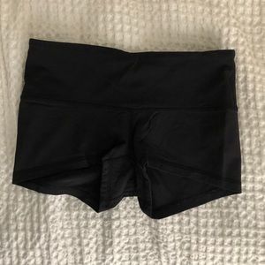 Lululemon booty shorts